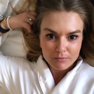 Meet your Posher, Becca